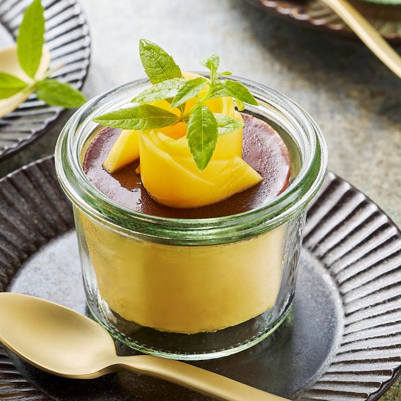 Mangocrème mit Schokoladenspiegel